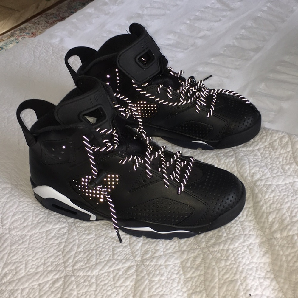 Jordans QS Retro 6 Black Cat